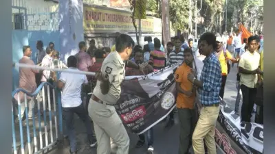 हिंदू जागरण मंच के कार्यकर्ताओं पर लाठीचार्ज, विजयवर्गीय ने पूछा, क्या हिंदुओं को रहने का अधिकार नहीं
