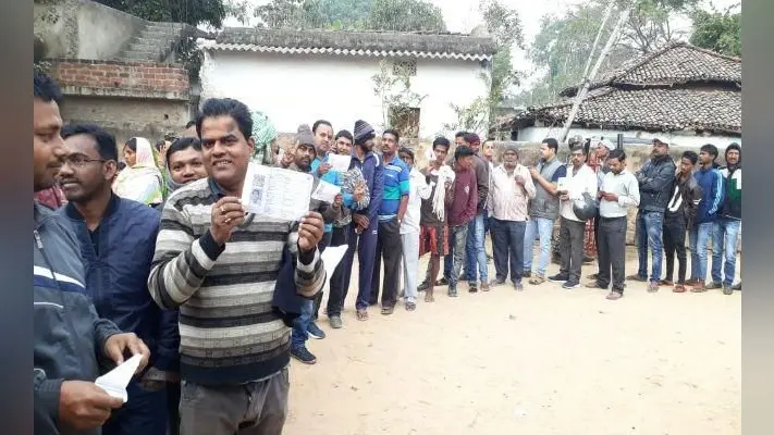 सिमडेगा विधानसभा क्षेत्र में 64.74 और कोलेबिरा विधानसभा में 65.48 फीसदी हुआ मतदान