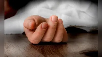 बैग से आठ साल की बच्ची का शव बरामद, नाना ने दुष्कर्म के बाद हत्या किये जाने का लगाया आरोप