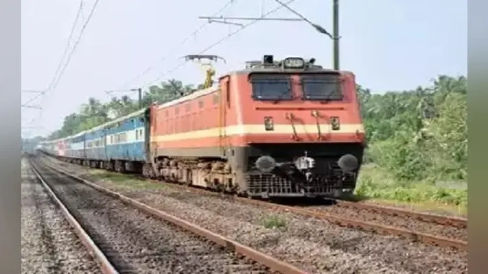 शराबी पति से तंग आकर चार बच्चों संग ट्रेन के आगे कूदी महिला
