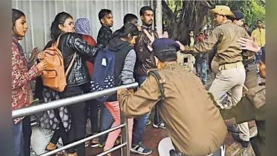 पटना : गैंगरेप के दो आरोपितों का सरेंडर, दो फरार