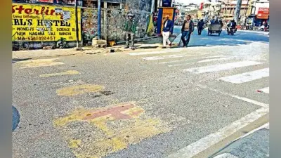 सड़कों से मिट गयी है स्टॉप लाइन, वाहन चालक रहें सतर्क, नहीं तो कटेगा फाइन