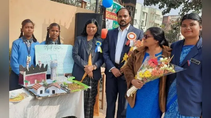 संत गैब्रिएल एंड मोनिका स्कूल में साइंस, ऑर्ट व क्राफ्ट प्रदर्शनी