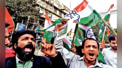 सीएए पर हंगामा : देश के कई हिस्सों में धरना जारी, दिल्ली में प्रदर्शनकारियों ने तीन बसों को फूंका