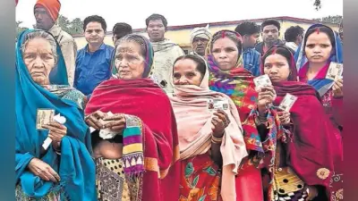 झारखंड विधानसभा चुनाव 2019 : वोट के लिए लाइन में खड़ा था 25 लाख के इनामी अजय महतो का पूरा परिवार