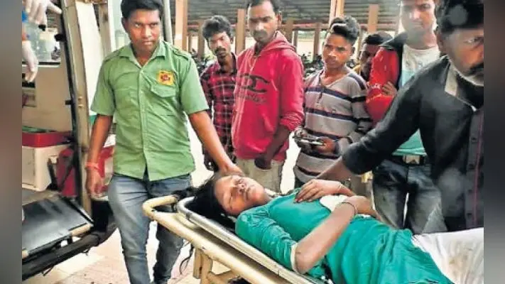 उत्कल एक्सप्रेस से कूदीं दो लड़कियां, स्थिति गंभीर