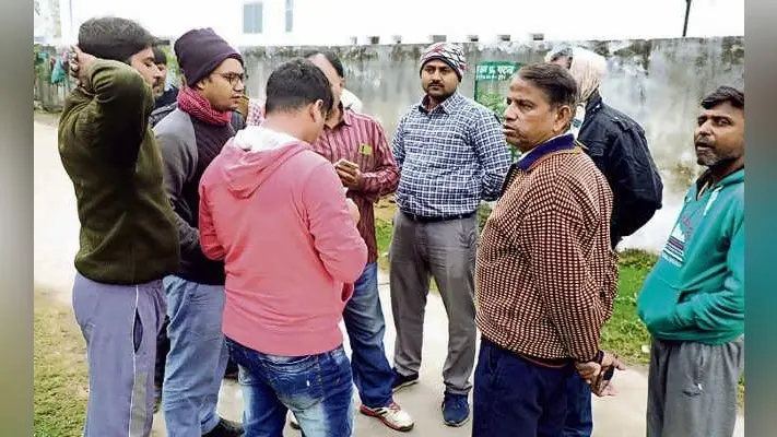ईंट व पत्थर से कूचकर हाजीपुर के कारोबारी की हत्या, शव फेंका