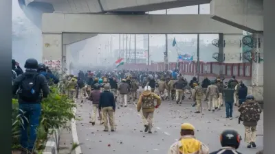 नागरिकता कानून : हिंसक प्रदर्शन की चपेट में आने से बाल-बाल बचे स्कूली बच्चे