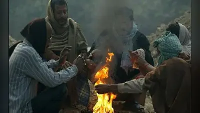48 घंटों में कड़ाके की ठंड