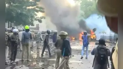 नागरिकता कानून के खिलाफ हिंसा: मंगलोर में दो और लखनऊ में एक प्रदर्शनकारी की मौत, दिल्ली में अलर्ट