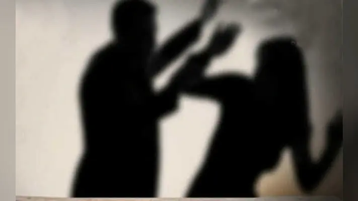 बेटे की हत्या के लिए जिम्मेदार बहू को एसिड से जलाया