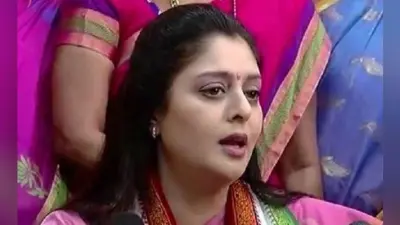 बीसीसीआइ अध्यक्ष सौरभ गांगुली को अभिनेत्री नगमा की सलाह : बेटी सना को मत रोको