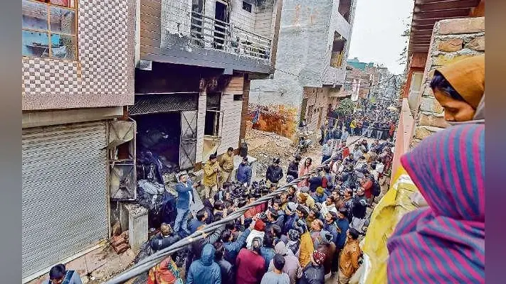 दिल्ली में आग : बिहार के नौ लोगों की मौत