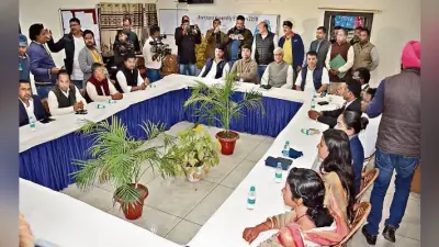 रांची : कांग्रेस भवन में हुई नवनिर्वाचित विधायकों की बैठक, आलमगीर विधायक दल के नेता दिल्ली तय करेगा मंत्रियों के नाम