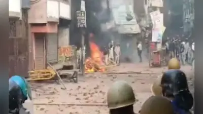 CAA विरोध प्रदर्शन : सवा साल की बच्ची हफ्ते भर से कर रही माता-पिता के घर लौटने का इंतजार
