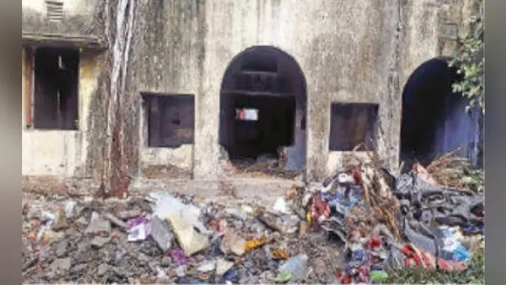 सफाई का मोहताज वार्ड 86, जहां-तहां है कचरे का अंबार