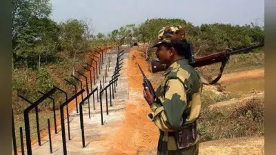 बांग्लादेश ने सुरक्षा कारणों से भारत से लगी सीमा पर मोबाइल सेवा बंद की