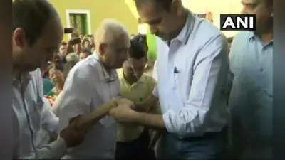 साल के पहले दिन नजर आये गोवा के सीएम मनोहर पर्रिकर, बीमारी ने कर दिया है इतना कमजोर