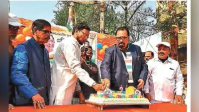 आसनसोल: ममता का लगाया पौधा बना बरगद का पेड़, कार्यालयों में फहराये गये पार्टी झंडे, संगठन मजबूती का संकल्प