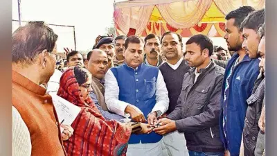 मुख्यमंत्री परिवहन योजना : परिवहन मंत्री ने किया उद्घाटन, जुटे हजारों लोग, 35 लोगों को दी गयी वाहन की चाबी