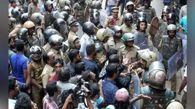 श्रीलंकाई महिला ने सबरीमला मंदिर में की पूजा, केरल में हिंसक प्रर्दशन जारी, बमबाजी