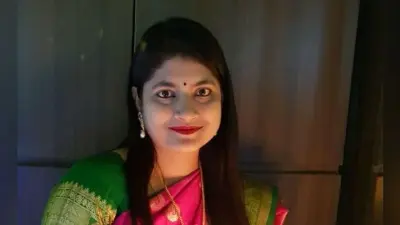 जानिए कौन हैं चर्चित आईएएस बी चंद्रकला जिनके आवास पर सीबीआई ने मारा छापा