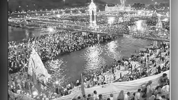 कोलकाता : विश्व धरोहर की मान्यता से उत्साहित अर्द्ध कुंभ को महाकुंभ में बदला