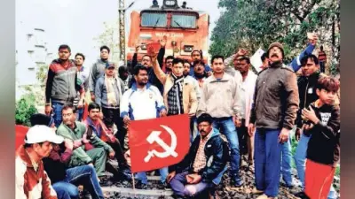 कोलकाता : श्रमिक संगठनों की हड़ताल के पहले दिन उपद्रव की छिटपुट घटनाएं
