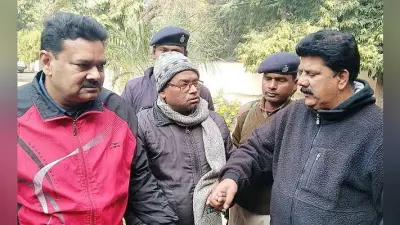 निगरानी की टीम ने 10 हजार रुपये घूस लेते शिक्षा विभाग के अधिकारी को रंगेहाथ दबोचा