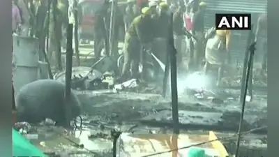 कुम्भ 2019: प्रयागराज स्थित दिगंबर अखाड़े में लगी भीषण आग, इधर-उधर भागने लगे लोग