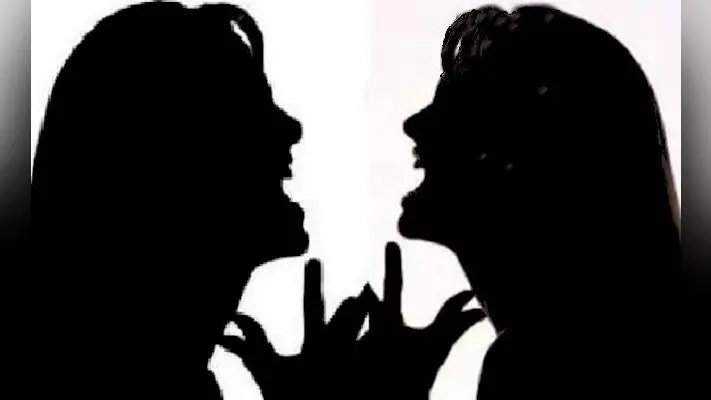 बारीडीह में पति के घर महिला अधिवक्ता को देखकर भड़की पत्नी, तीन घंटे चला हंगामा