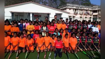 नक्सल प्रभावित क्षेत्र की युवतियों के लिए पुलिस ने किया हॉकी टूर्नामेंट का आयोजन