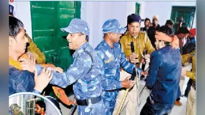 भागलपुर : फिर से मतगणना की मांग को लेकर टीएनबी कॉलेज में तोड़फोड़, लाठीचार्ज