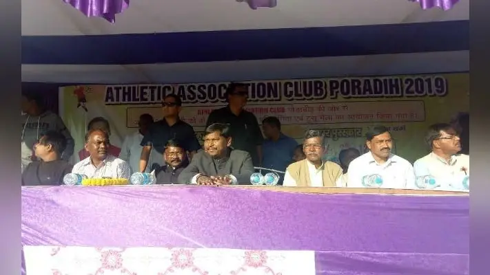 कुचाई के पोड़ाडीह में टुसू मेला व फुटबॉल प्रतियोगिता का आयोजन