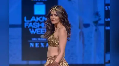 Lakme Fashion Week की कुछ खास तसवीरें आप भी देखें