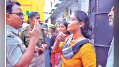 हावड़ा : रणक्षेत्र बना परीक्षा केंद्र, बरसीं लाठियां, छह परीक्षार्थी हिरासत में, गर्भवती परीक्षार्थी सहित दर्जनों घायल