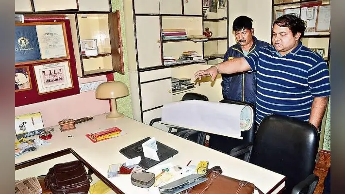 रांची : रिटायर्ड आइएफएस व उनकी पत्नी को बंधक बना कर अपराधियों ने की लाखों की डकैती