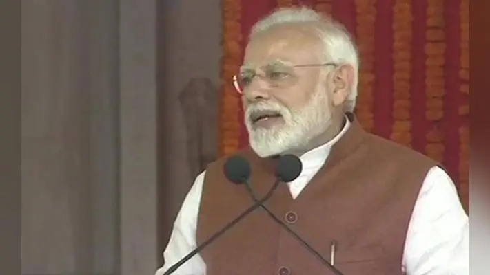 गुंटूर में नायडू पर बरसे PM मोदी, बोले : यू-टर्न लेने में माहिर चंद्रबाबू ने अपने ससुर NTR की पीठ में छुरा घोंपा
