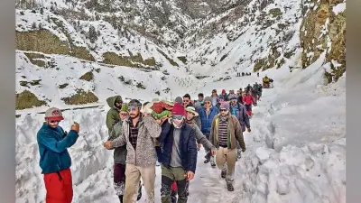 शिमला और जम्मू में भारी बर्फबारी, पांचवें दिन भी एनएच बंद, वायु सेना ने 186 लोगों को जम्मू से श्रीनगर पहुंचाया