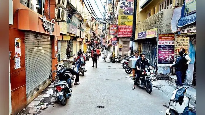 रांची : पुलवामा हमले की राजधानीवासियों ने की निंदा, कई इलाको में बंद रहीं दुकानें