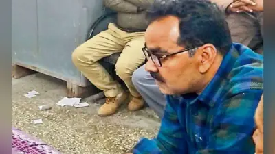 समस्तीपुर : सेंट्रल बैंक के मैनेजर घूस लेते गिरफ्तार