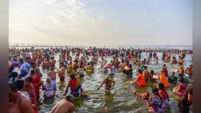 कुम्भ मेला के सेक्टर 5 में लगी आग, पांच टेंट जलकर खाक