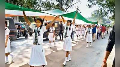 गया : शहीदों की याद में निकाली 800 मीटर लंबी तिरंगायात्रा