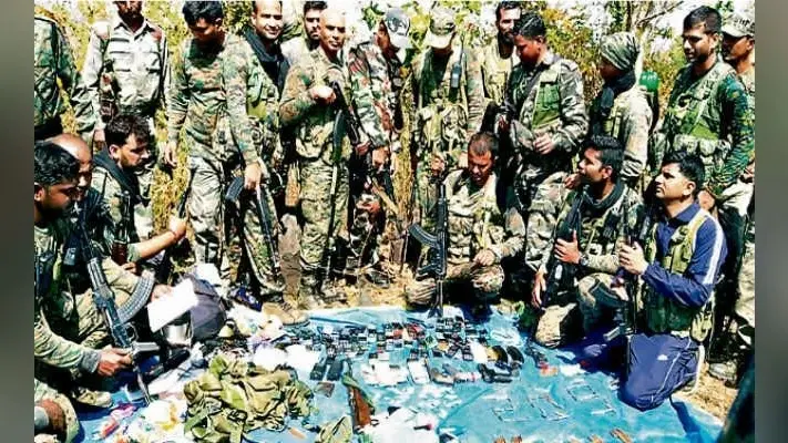 गुमला : गोलियों की तड़तड़ाहट से गूंजा बनटोली जंगल, मुठभेड़ में उग्रवादियों के मारे जाने की सूचना के बाद पत्रकारों को रोका