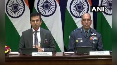 पाक ने किया भारतीय वायुसीमा का उल्लंघन, भारत ने दिया करारा जवाब, एक पाकिस्तानी एयरक्राफ्ट को मार गिराया : रवीश कुमार