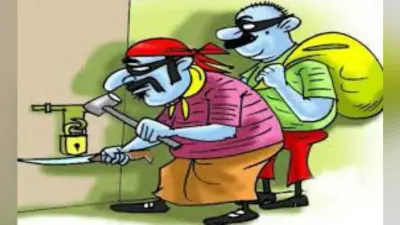जमशेदपुर : तीन दुकान का ताला तोड़ नकदी और सामान चोरी