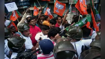 पुलिस की रोक से बेपरवाह भाजपा समर्थकों ने निकाली रैली