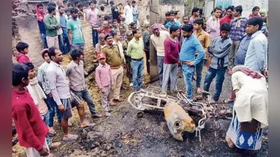 शिवहर : आग से 12 घर जले, बच्ची की मौत