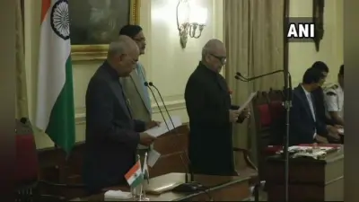 राष्ट्रपति ने न्यायमूर्ति पिनाकी चंद्र घोष को लोकपाल प्रमुख के रूप में दिलायी शपथ