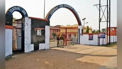 Jamshedpur : घाघीडीह सेंट्रल जेल में गैंगवार, अखिलेश गैंग के शूटर पर नीरज गिरोह ने किया जानलेवा हमला